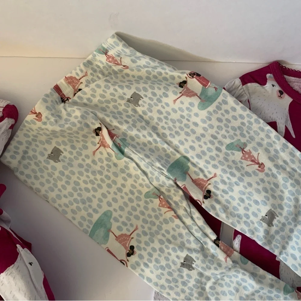 NWT. CARTER’S Toddler 4 Piece Winter Theme Pajamas